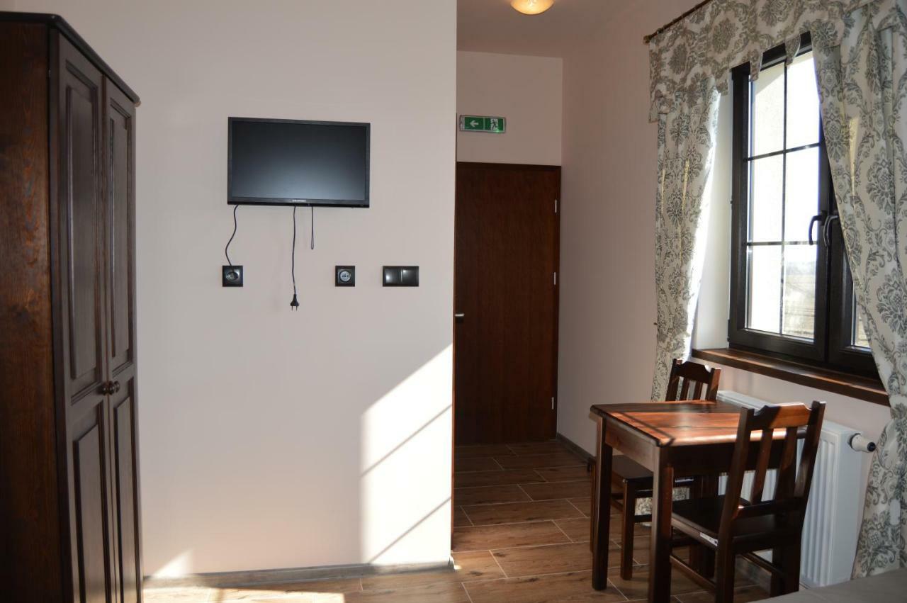 Bed and Breakfast Osrodek Bialy Lew Wojciechow  Exterior foto
